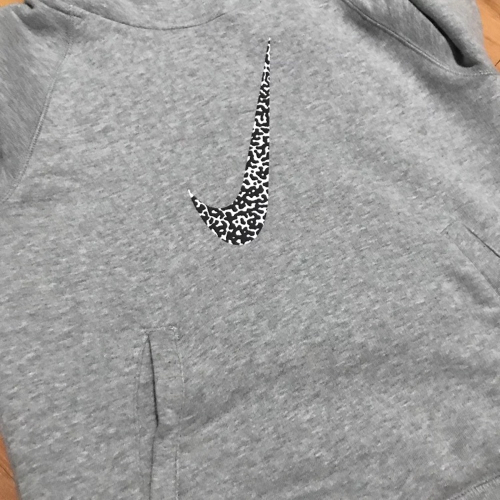 Women’s Nike Hoodie (funnel)